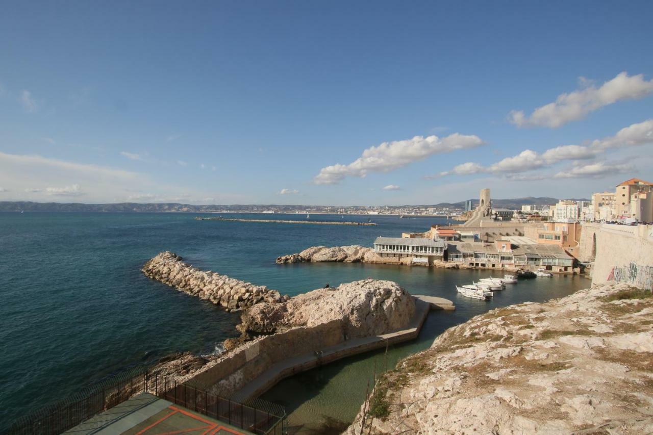 Stud Terras Ville Corniche 2 Pers Stat Gratuit Rue Modif Suivt Possib Et Accord Exclusif Marselha Exterior foto